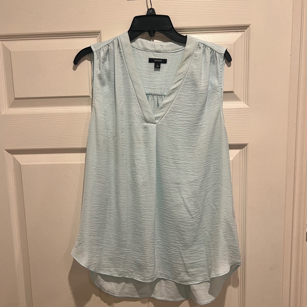 Alfani Light Blue Sleeveless V Neck Blouse Size Large